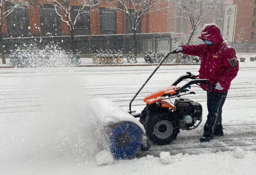 手扶小型清雪机